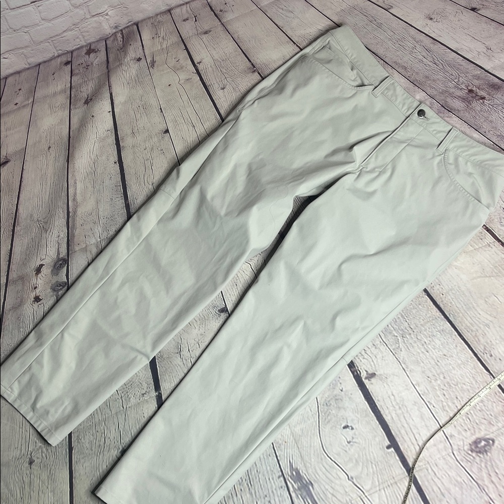 Lululemon ABC classic pants